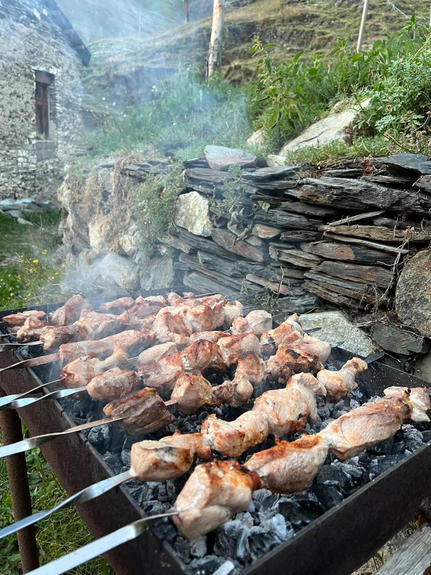 Ushguli 12 Century Hotel Kültér fotó